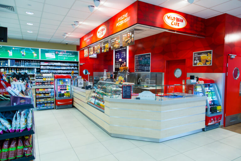 meble na wymiar do stacji paliw